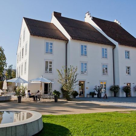 Hotel Im Schlosspark Binningen Ngoại thất bức ảnh