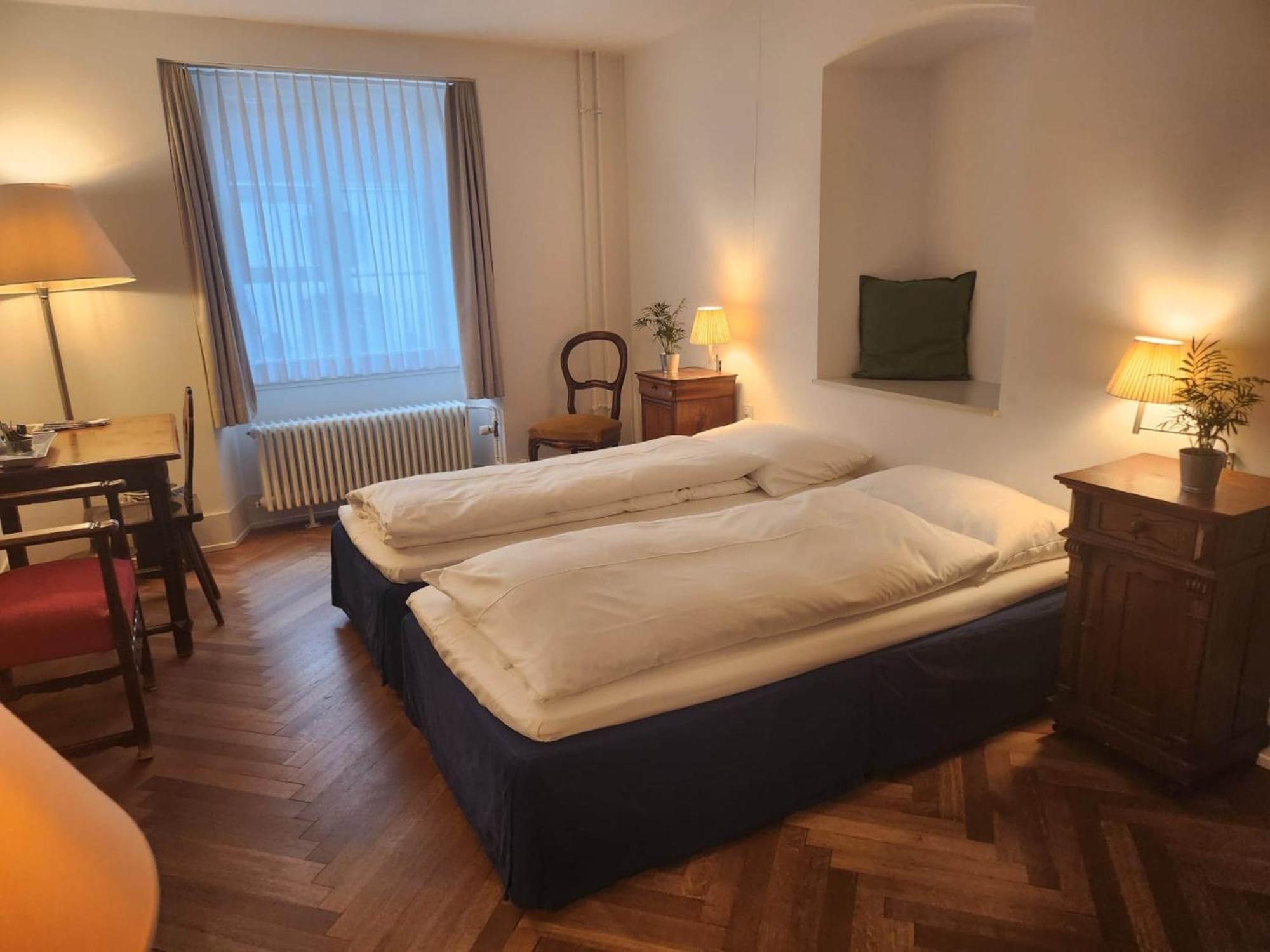 Hotel Im Schlosspark Binningen Ngoại thất bức ảnh