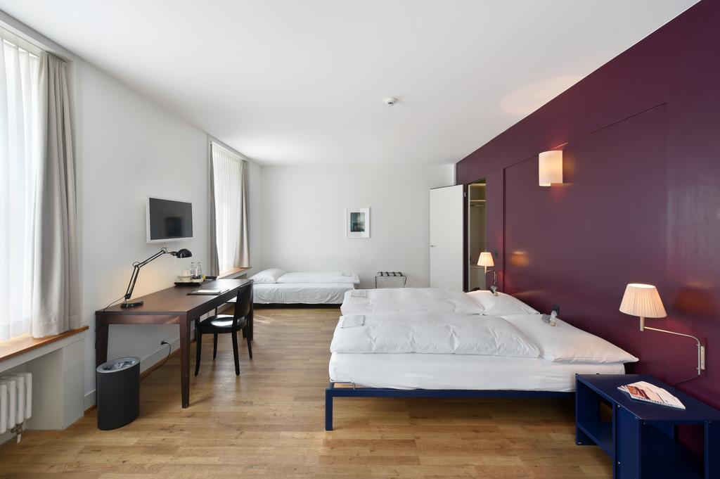 Hotel Im Schlosspark Binningen Ngoại thất bức ảnh