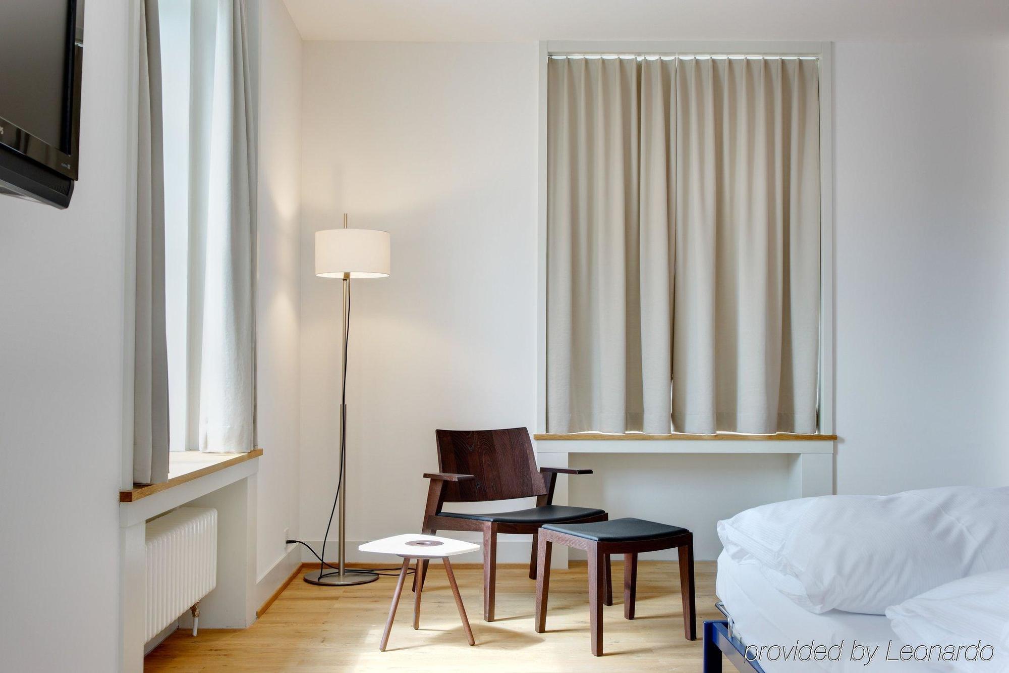 Hotel Im Schlosspark Binningen Ngoại thất bức ảnh
