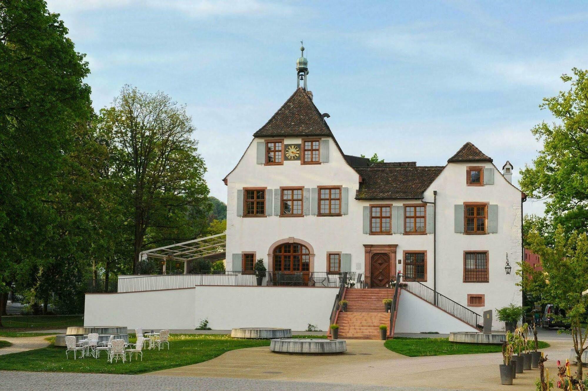 Hotel Im Schlosspark Binningen Ngoại thất bức ảnh